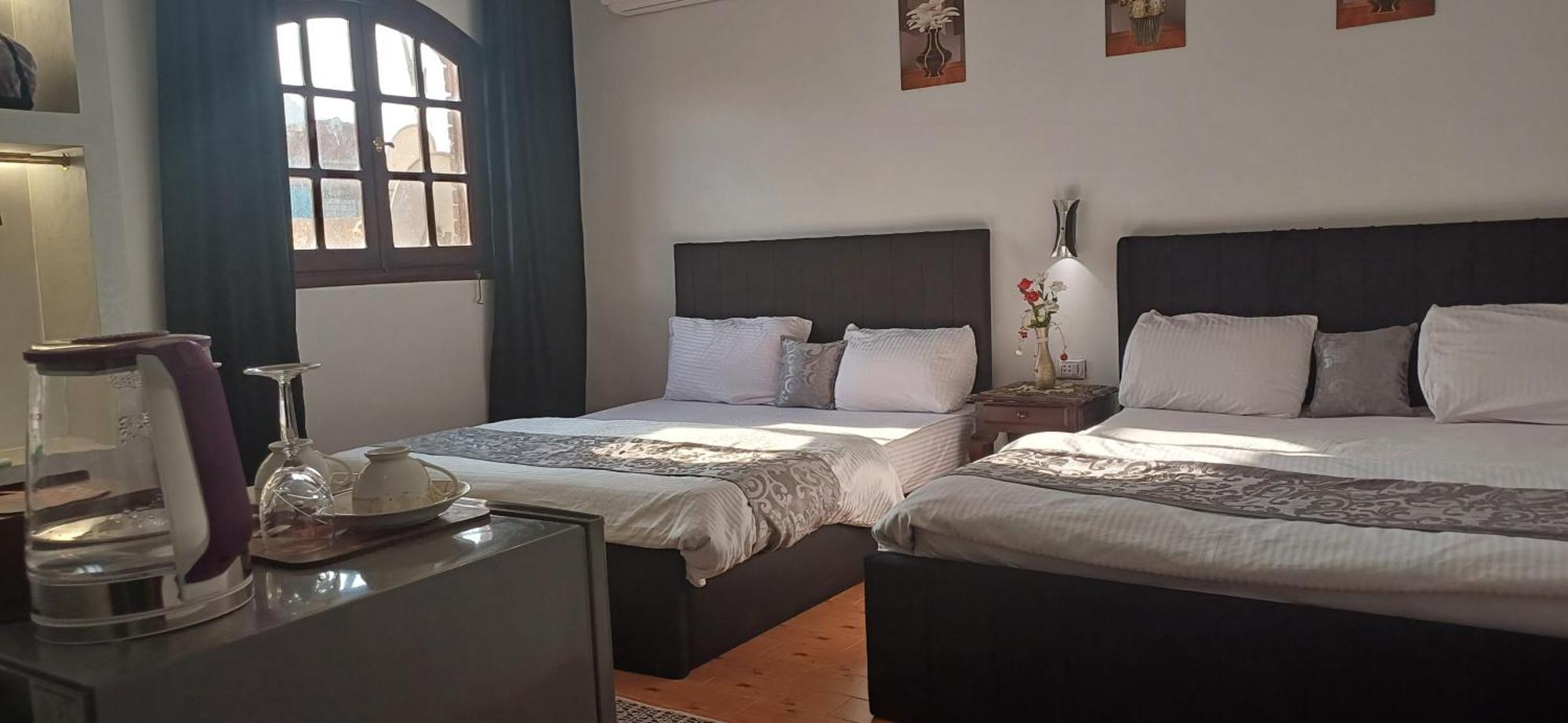 Pyramids Kingdom - Guest House Kafret el-Gabal Esterno foto