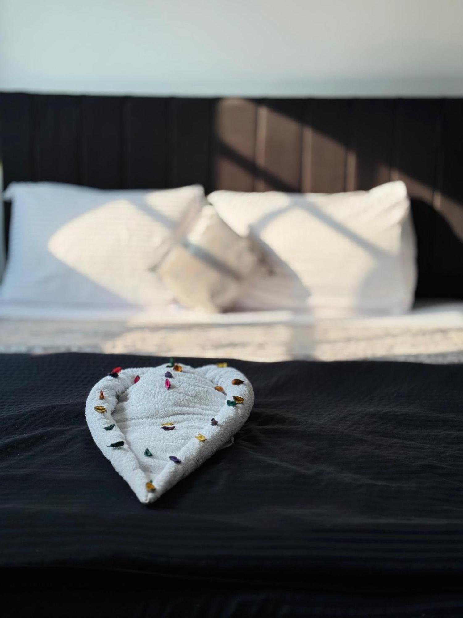 Pyramids Kingdom - Guest House Kafret el-Gabal Esterno foto